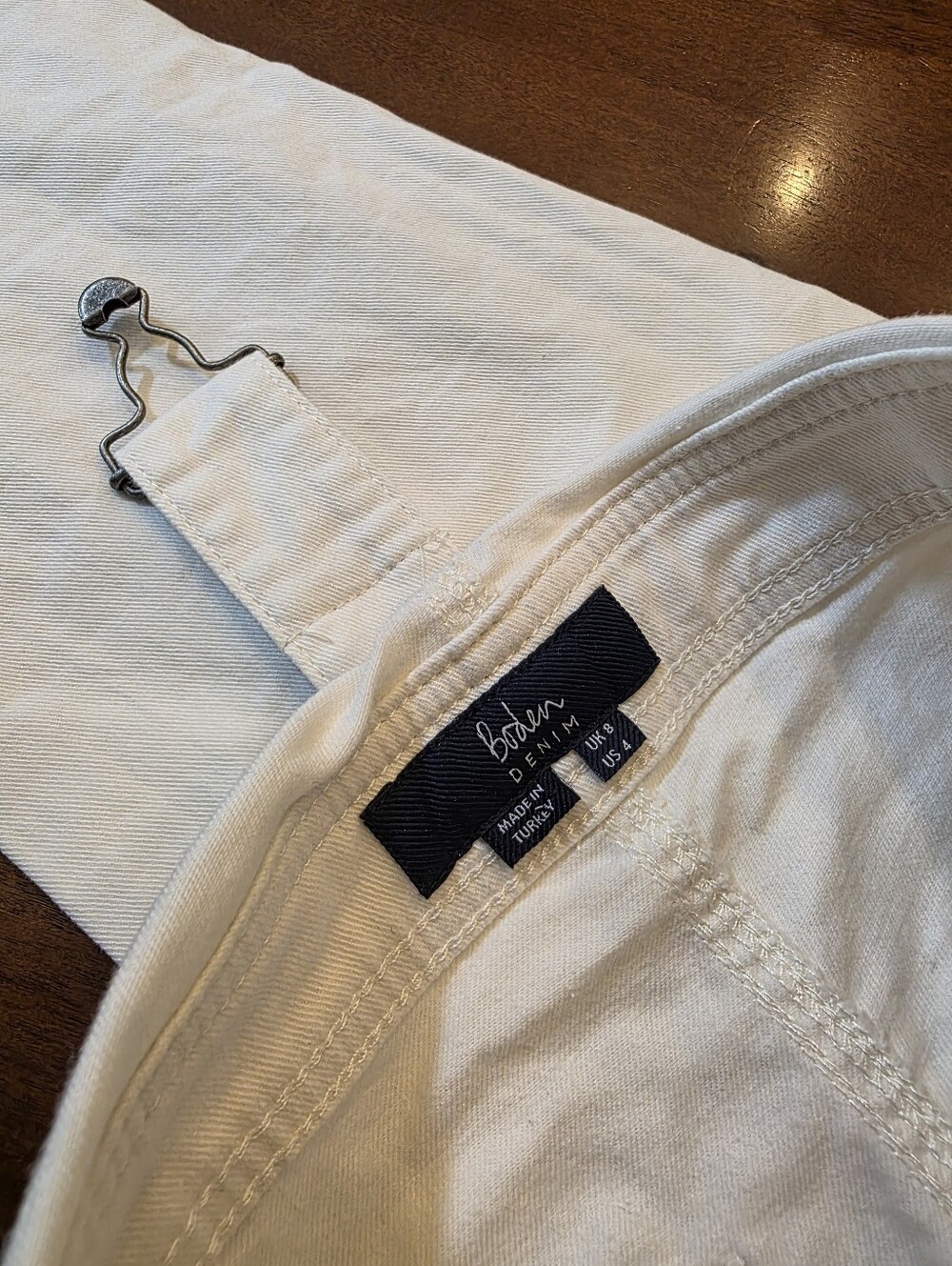 BODEN Girlfriend Dungarees IVORY Denim Size 4 Overalls Ankle Preppy Classic - Picture 9 of 13